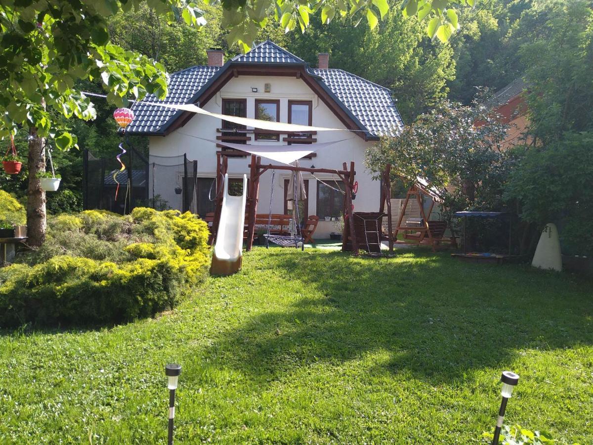 Liliana Vendeghaz Apartment Balatonfuzfo Ngoại thất bức ảnh