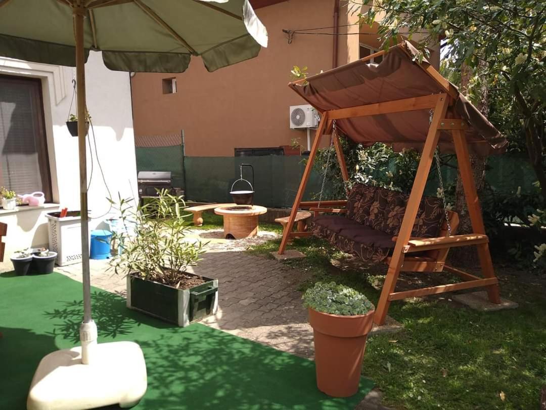 Liliana Vendeghaz Apartment Balatonfuzfo Phòng bức ảnh
