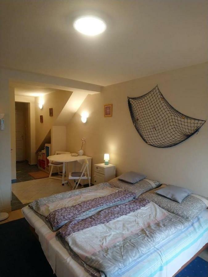 Liliana Vendeghaz Apartment Balatonfuzfo Ngoại thất bức ảnh