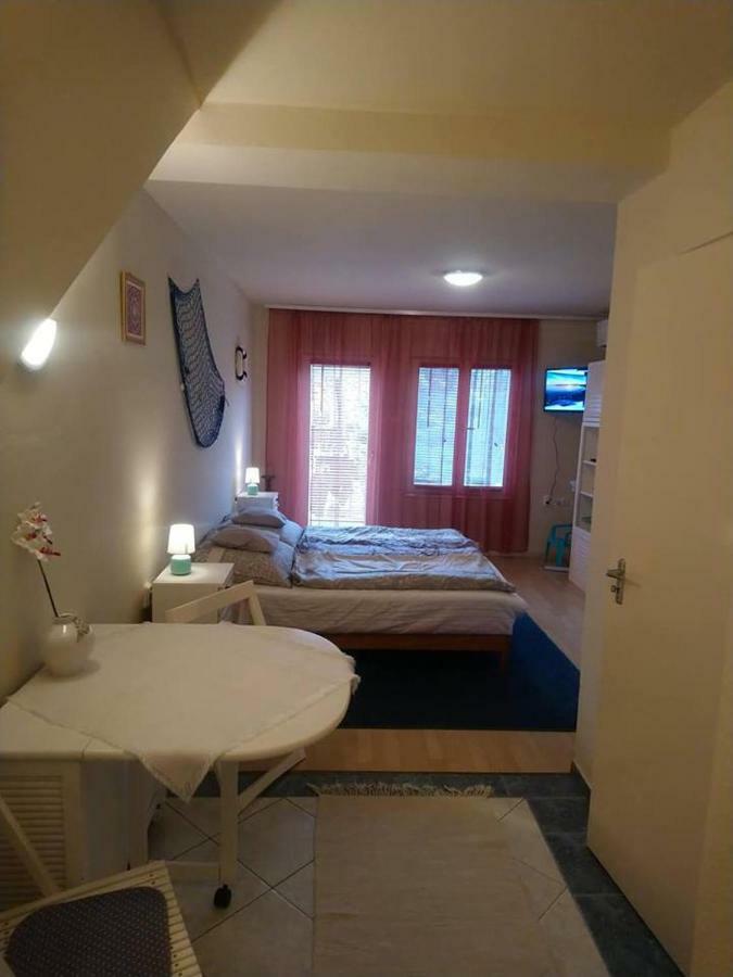 Liliana Vendeghaz Apartment Balatonfuzfo Ngoại thất bức ảnh